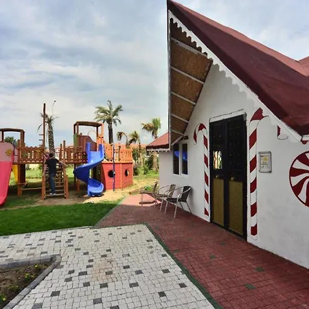 Resort Side Royal Paradise