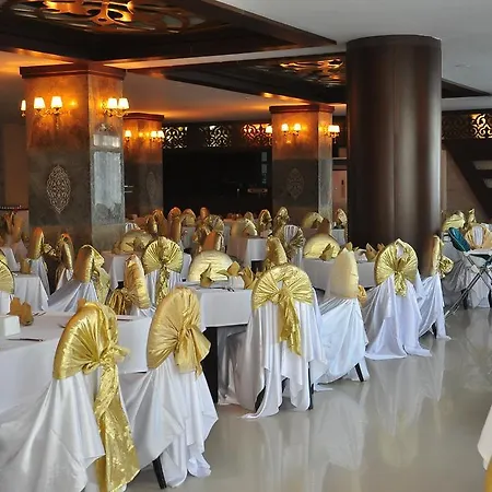 Resort Side Royal Paradise 4*