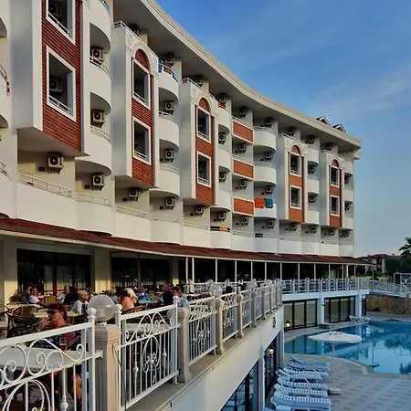 Resort Side Royal Paradise