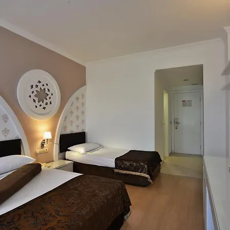 Üdülőközpont Side Royal Paradise